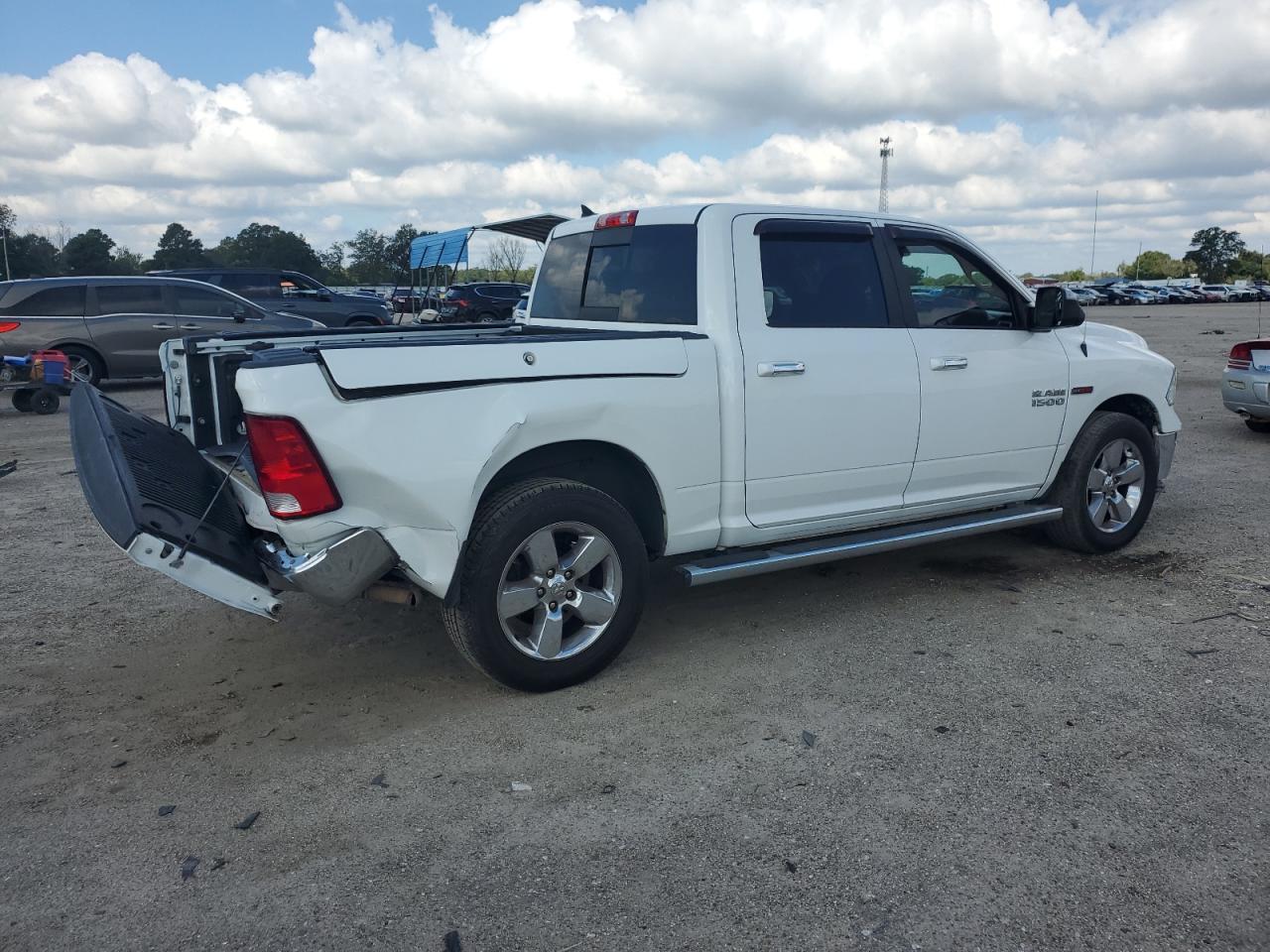 RAM 1500 SLT