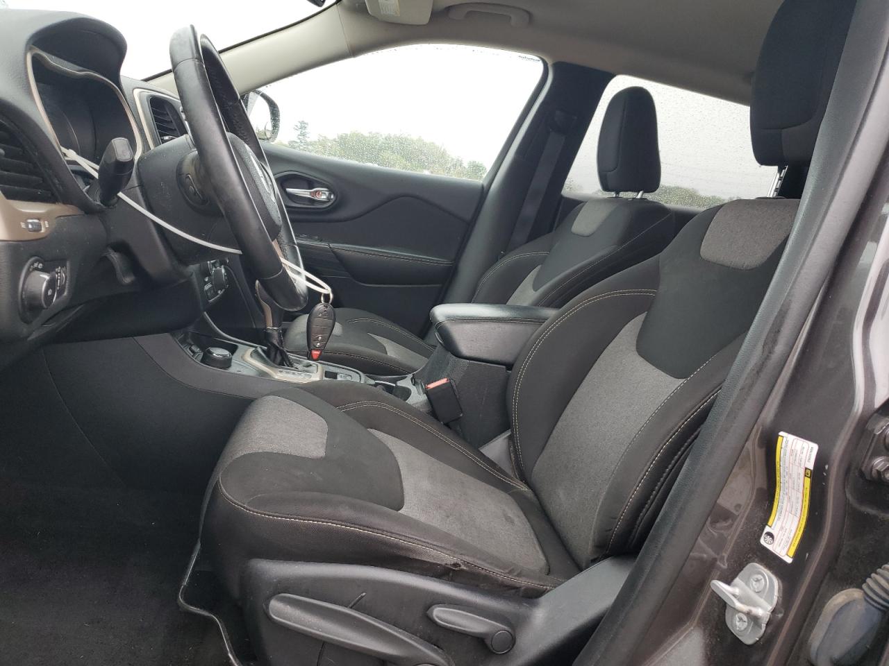 JEEP GRAND CHEROKEE LATITUDE