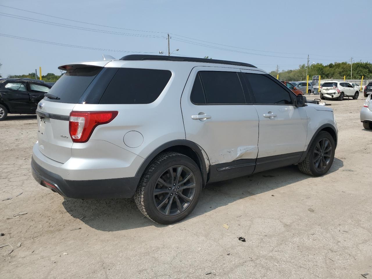FORD EXPLORER XLT