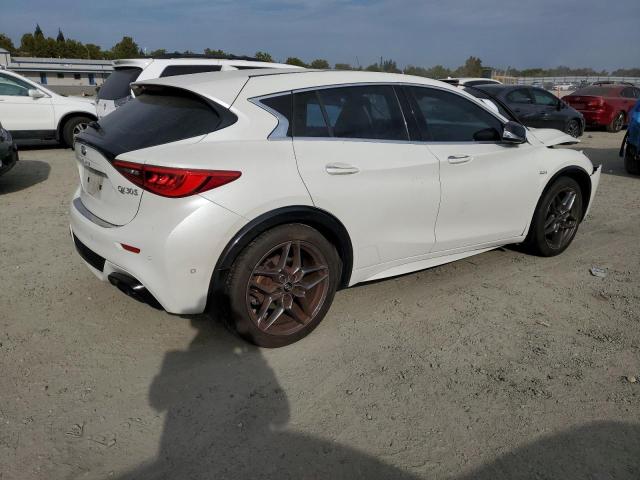 2017 INFINITI QX30 BASE SJKCH5CP7HA016615