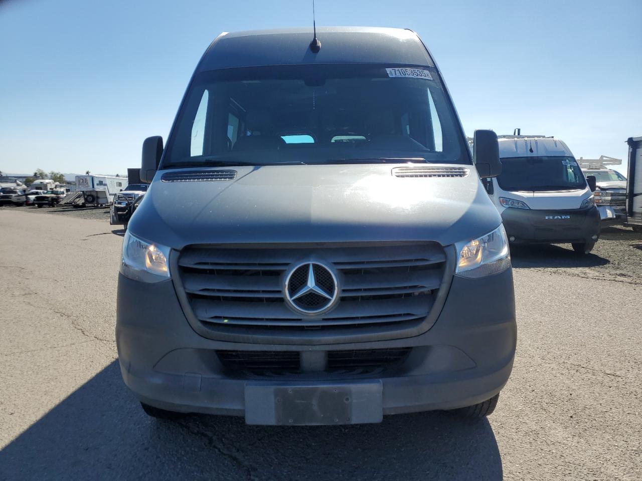 MERCEDES-BENZ SPRINTER 2500/3500