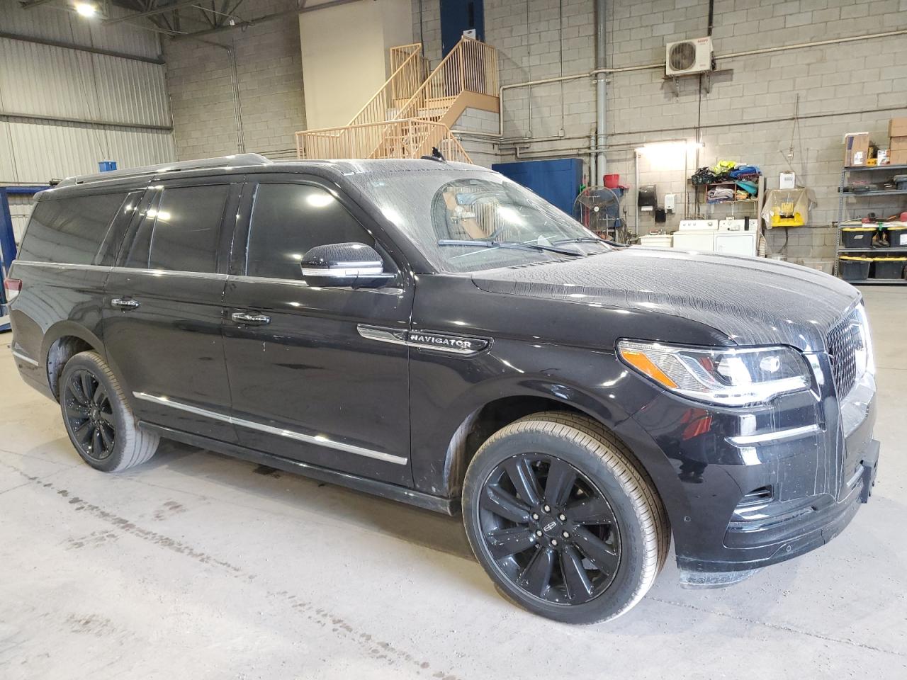LINCOLN NAVIGATOR L RESERVE
