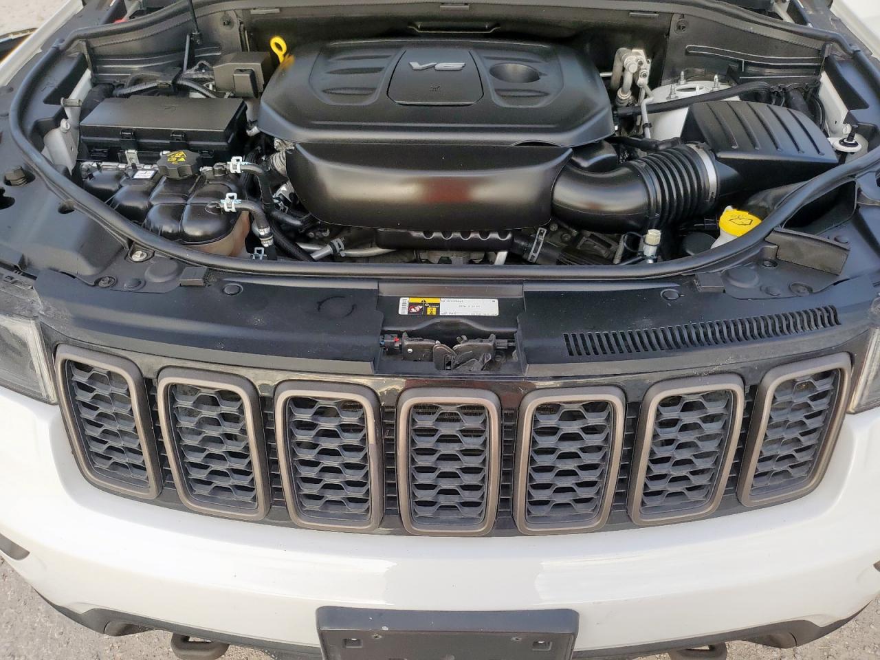 JEEP GRAND CHEROKEE LAREDO