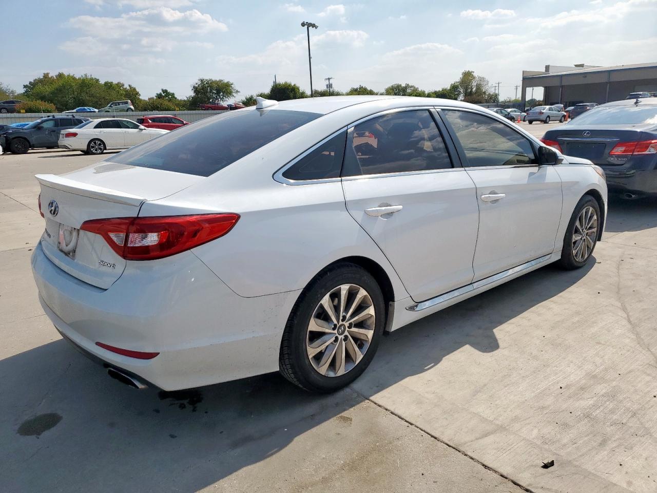 HYUNDAI SONATA SPORT