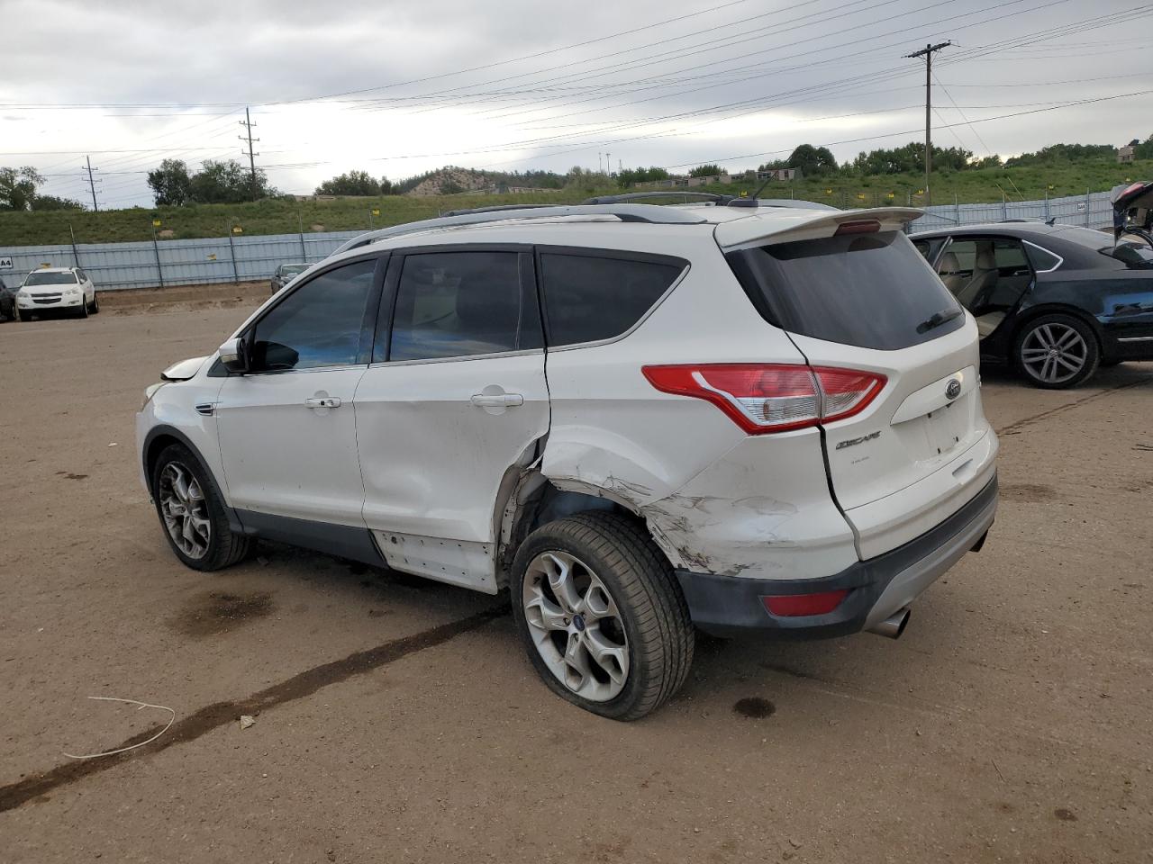 FORD ESCAPE TITANIUM