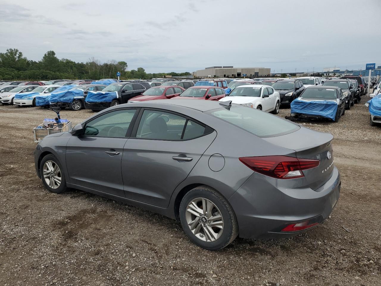 HYUNDAI ELANTRA SEL