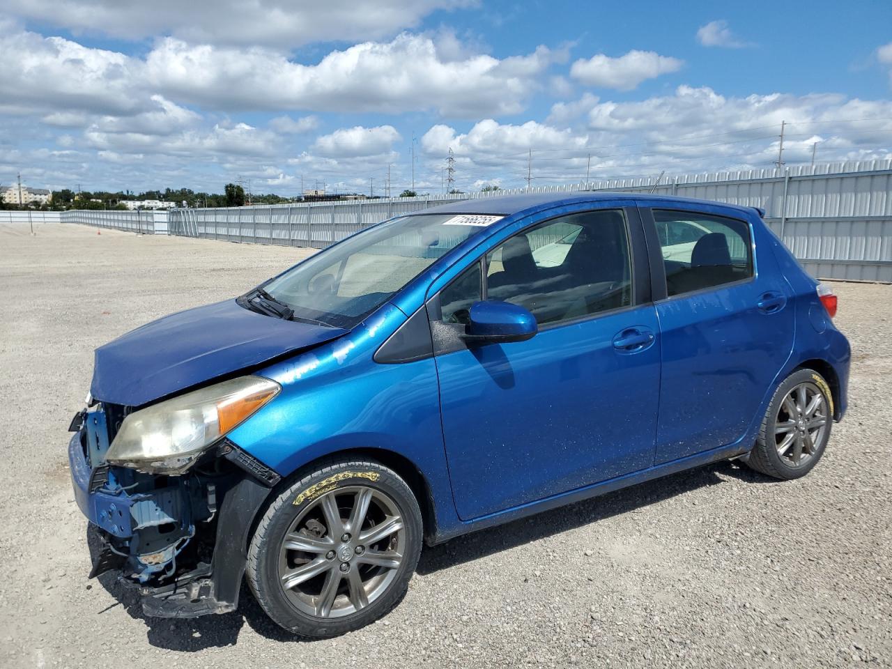 TOYOTA YARIS