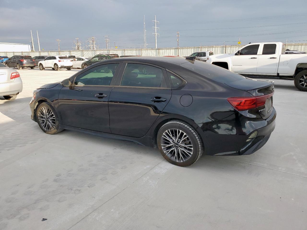KIA FORTE GT LINE