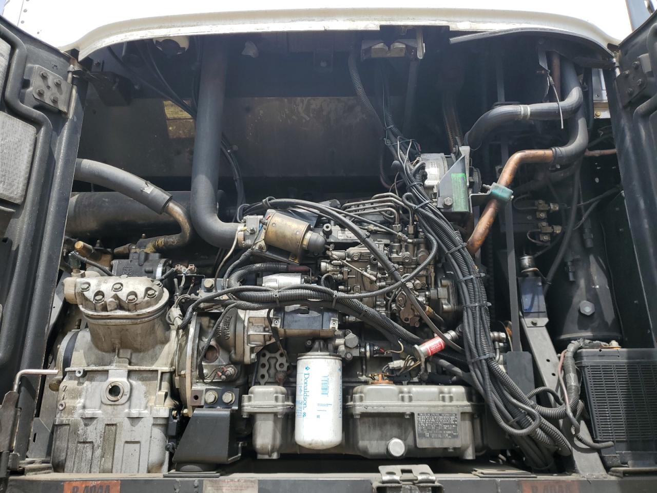 Lot #3282480913 2015 UTILITY VS2RA