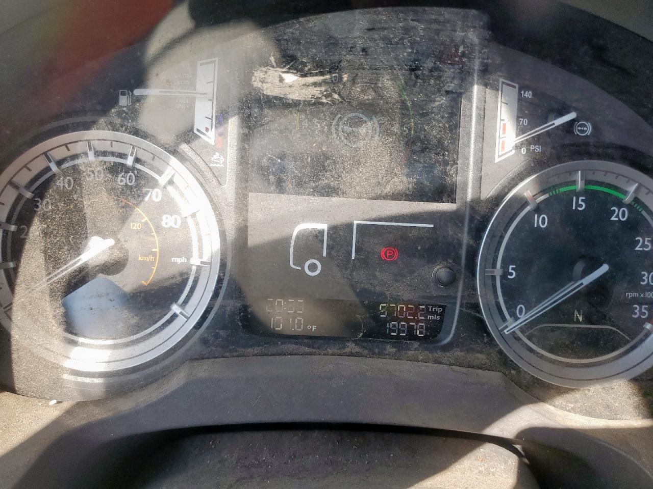 Lot #3317839240 2021 PETERBILT 220