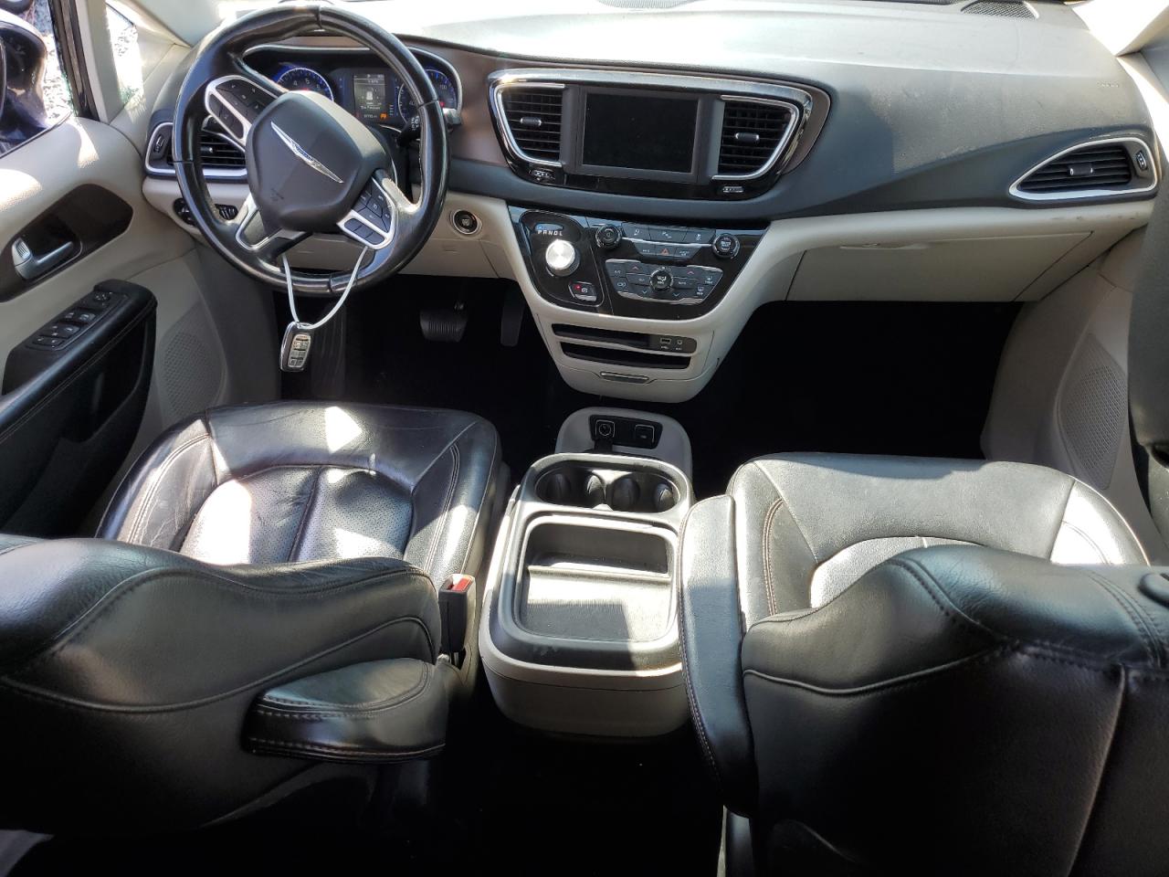 CHRYSLER PACIFICA TOURING L