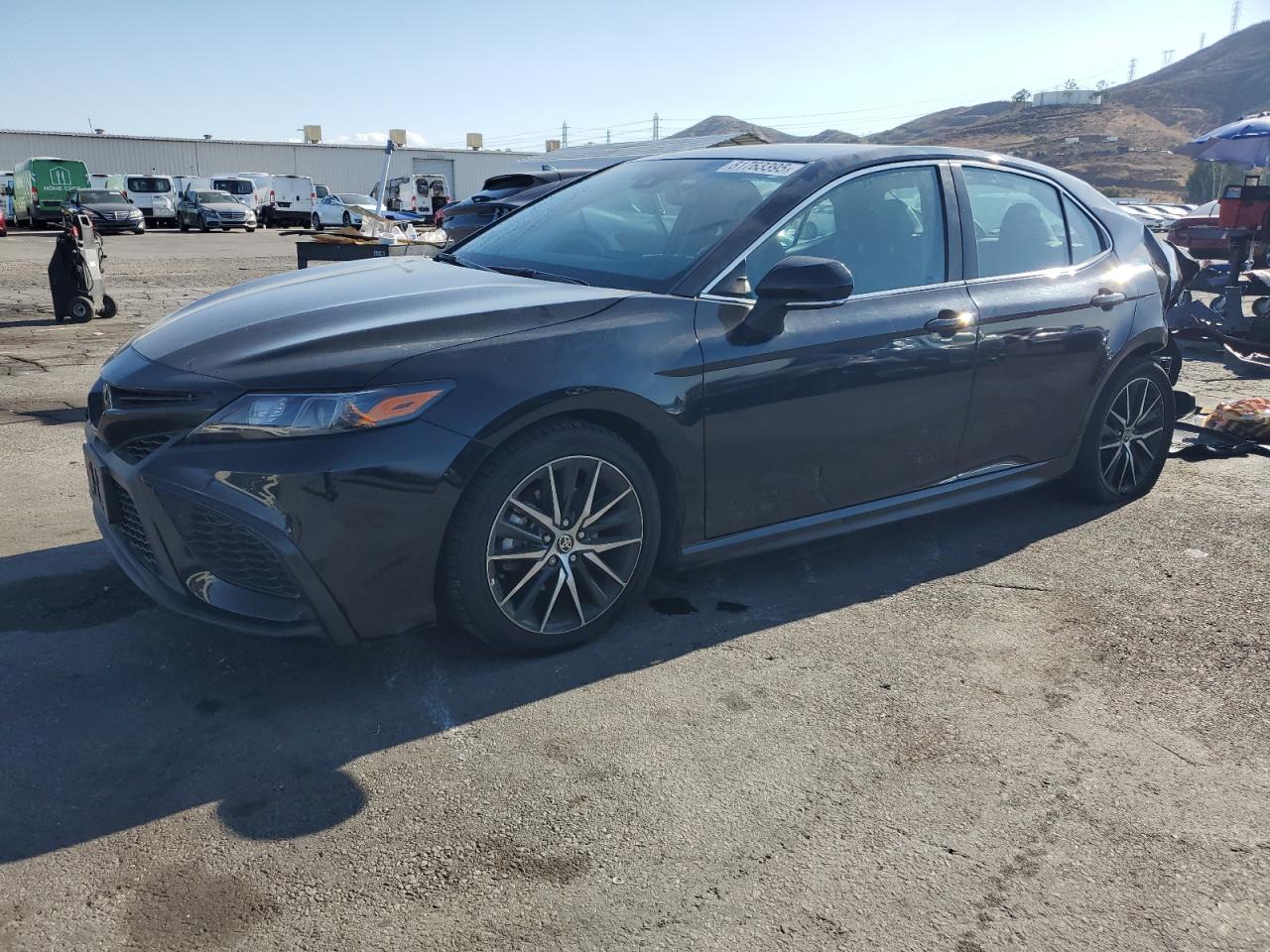 TOYOTA CAMRY SE NIGHT SHADE