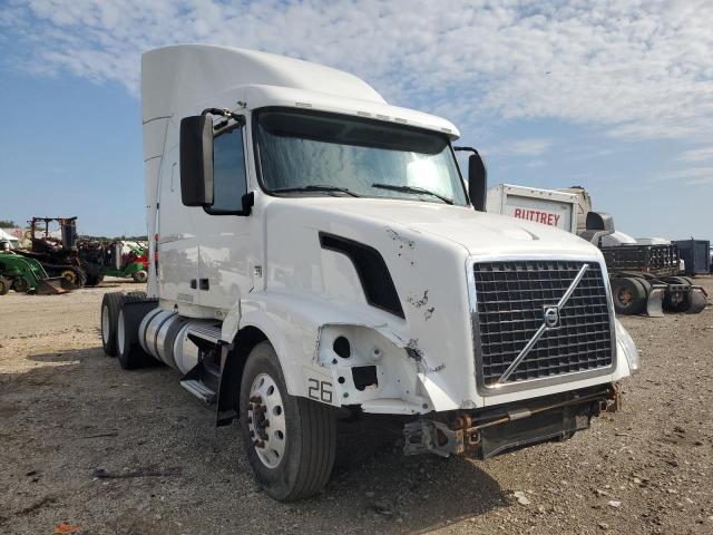 VOLVO VNL 2013 white tractor diesel 4V4NC9EH6DN564345 photo #1