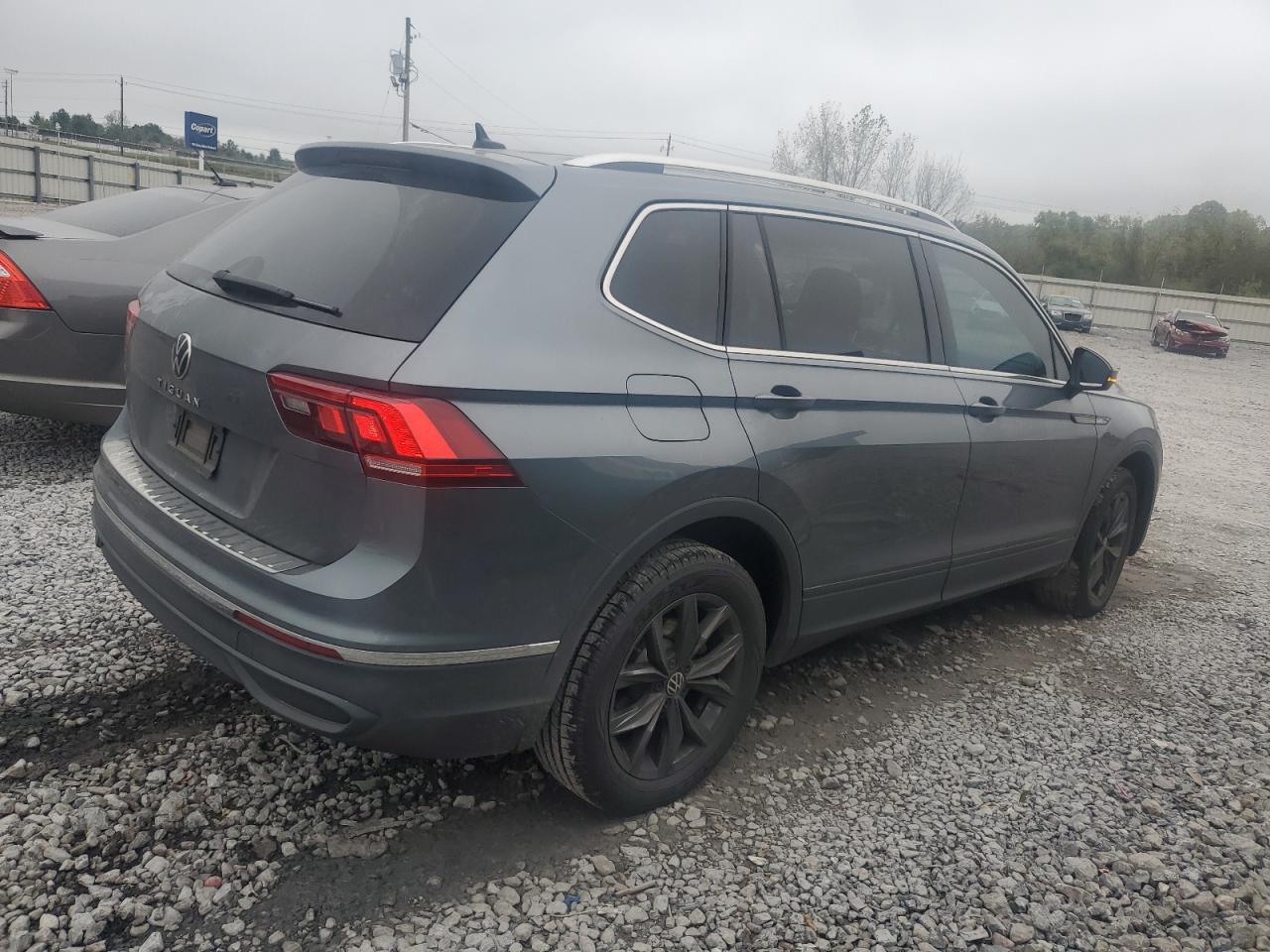 VOLKSWAGEN TIGUAN SE