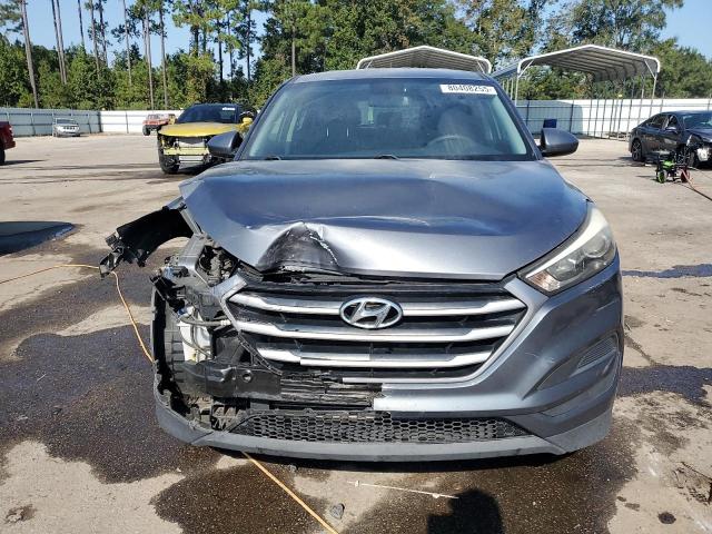 2017 HYUNDAI TUCSON SE KM8J23A47HU510010