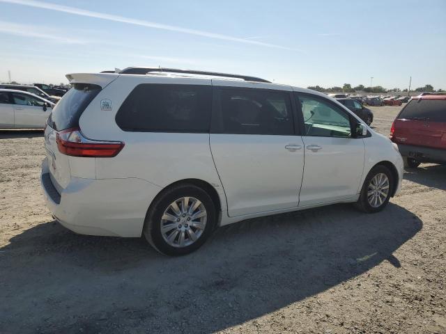 2015 TOYOTA SIENNA XLE 5TDDK3DC3FS096908