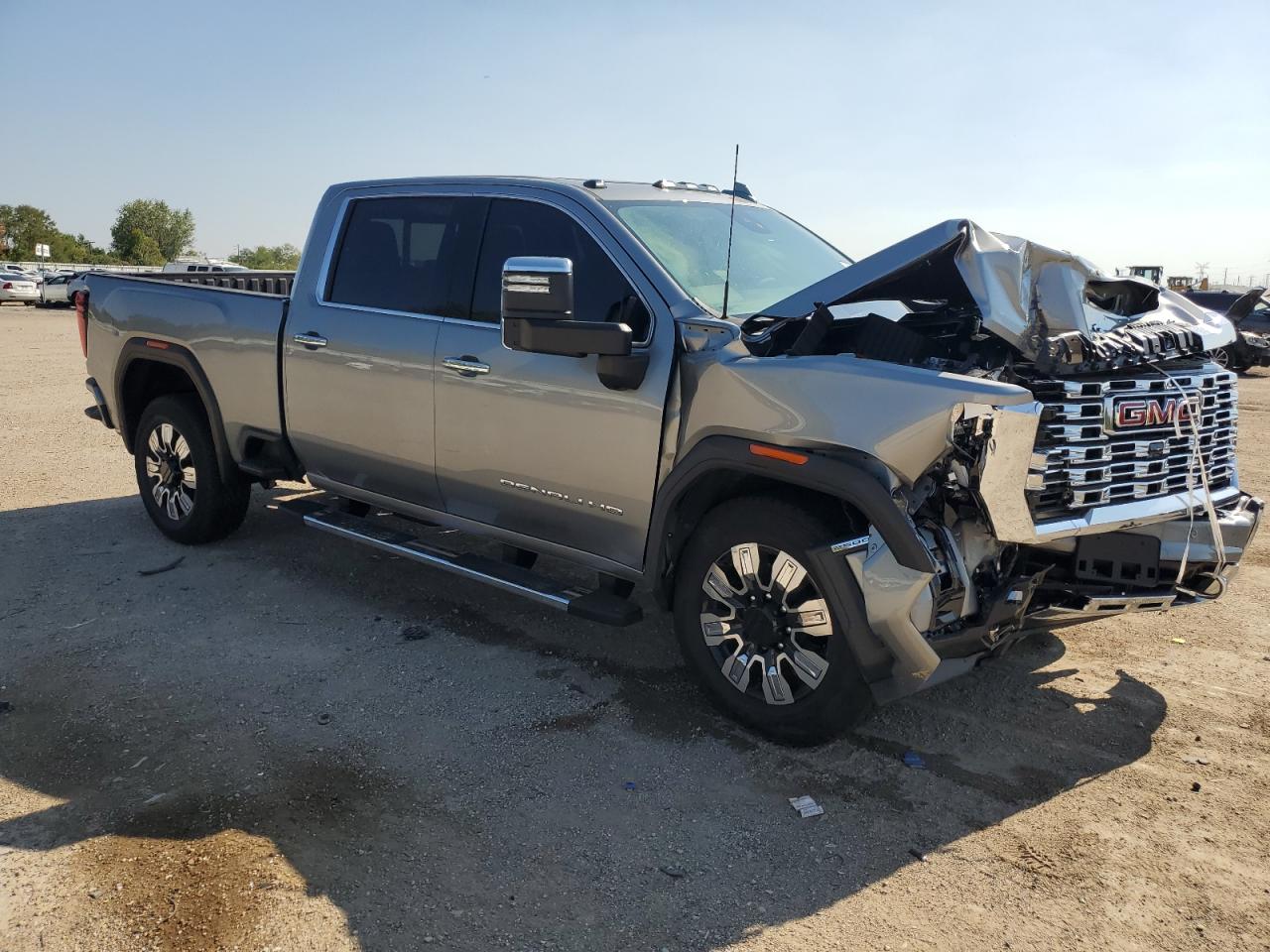 GMC SIERRA K2500 DENALI