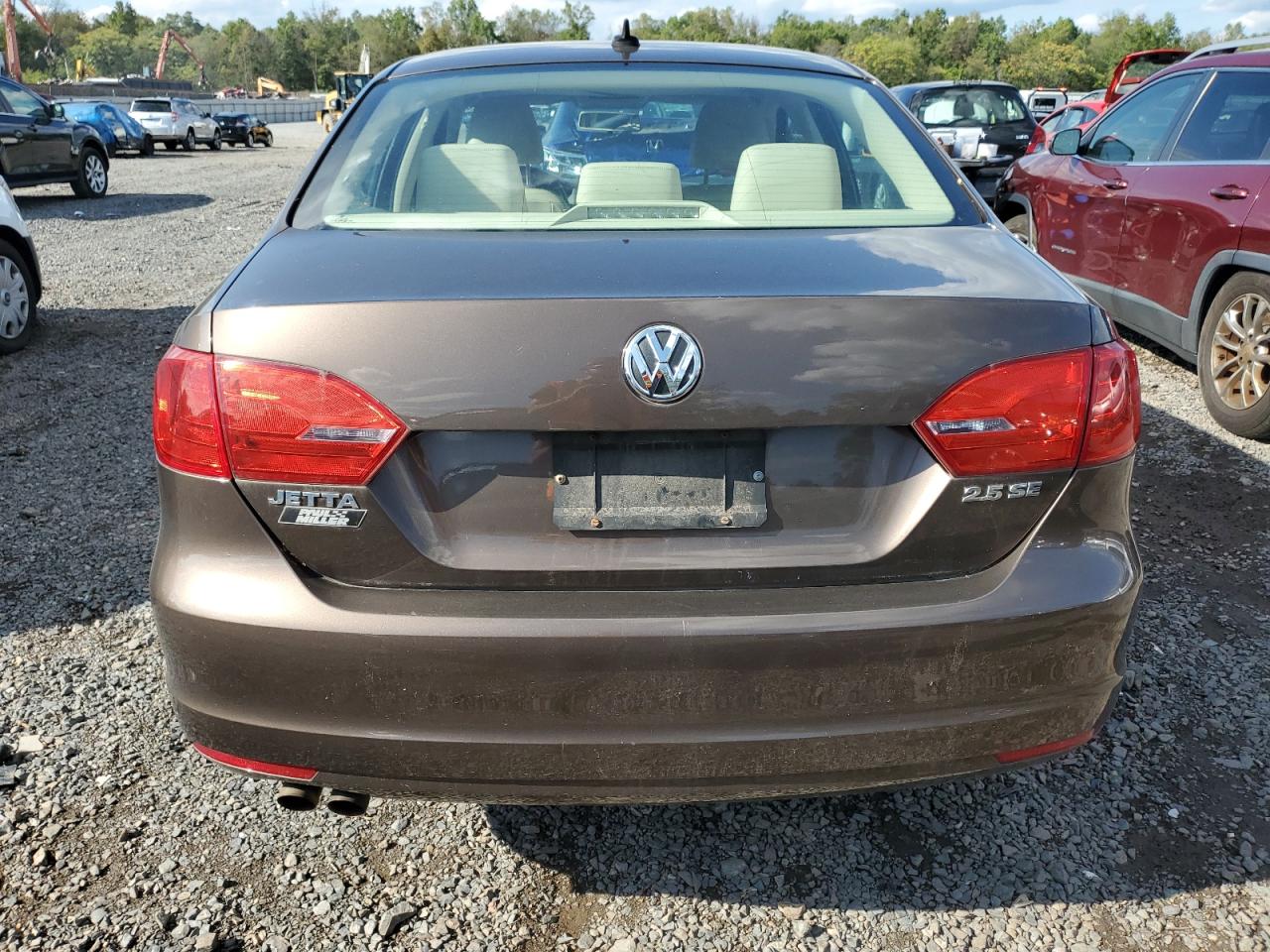 VOLKSWAGEN JETTA SE