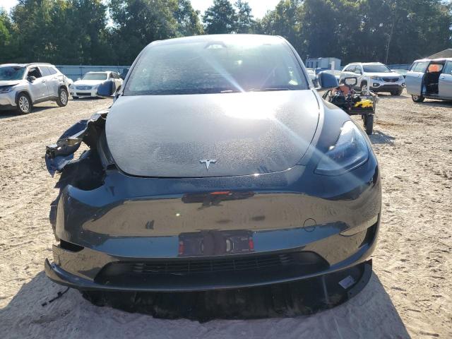 2025 TESLA MODEL Y 7SAYGDEDXSF240875