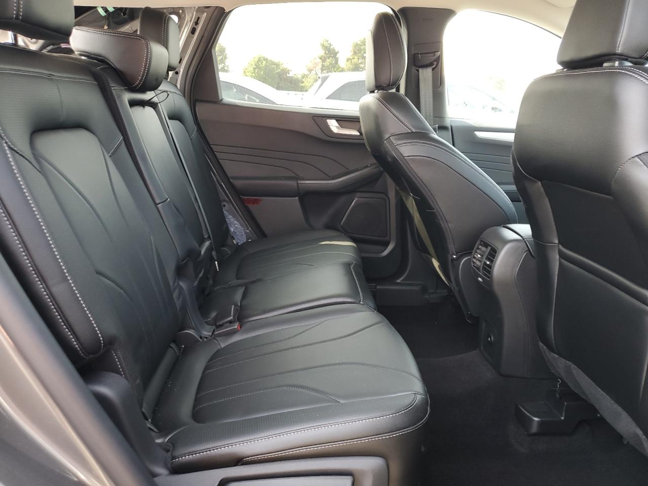 FORD ESCAPE PLATINUM