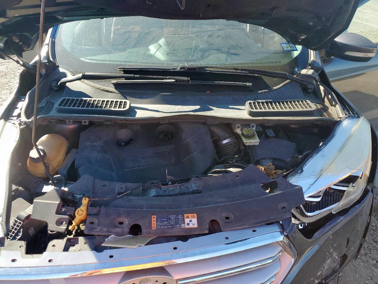 FORD ESCAPE TITANIUM