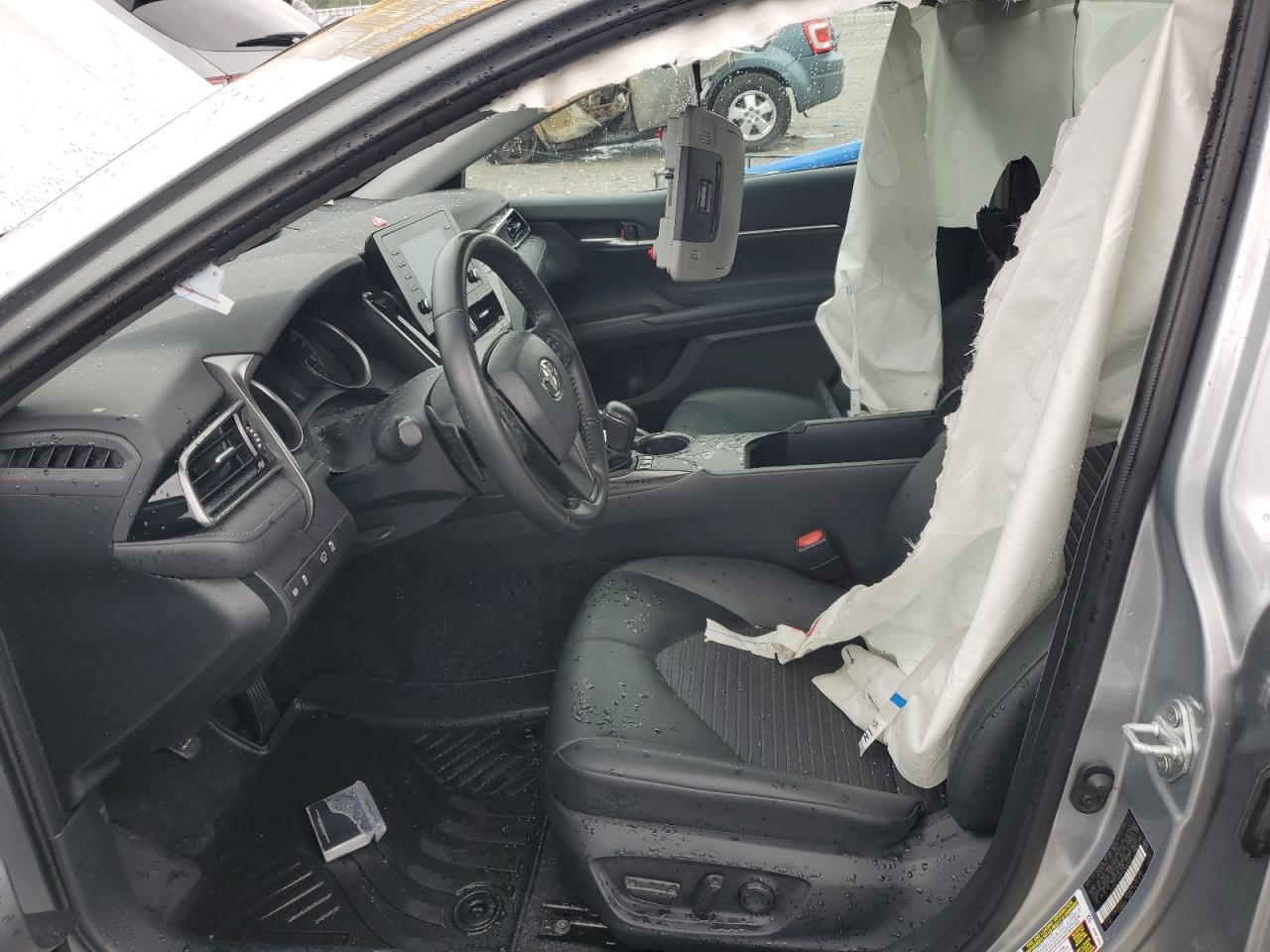 TOYOTA CAMRY SE NIGHT SHADE