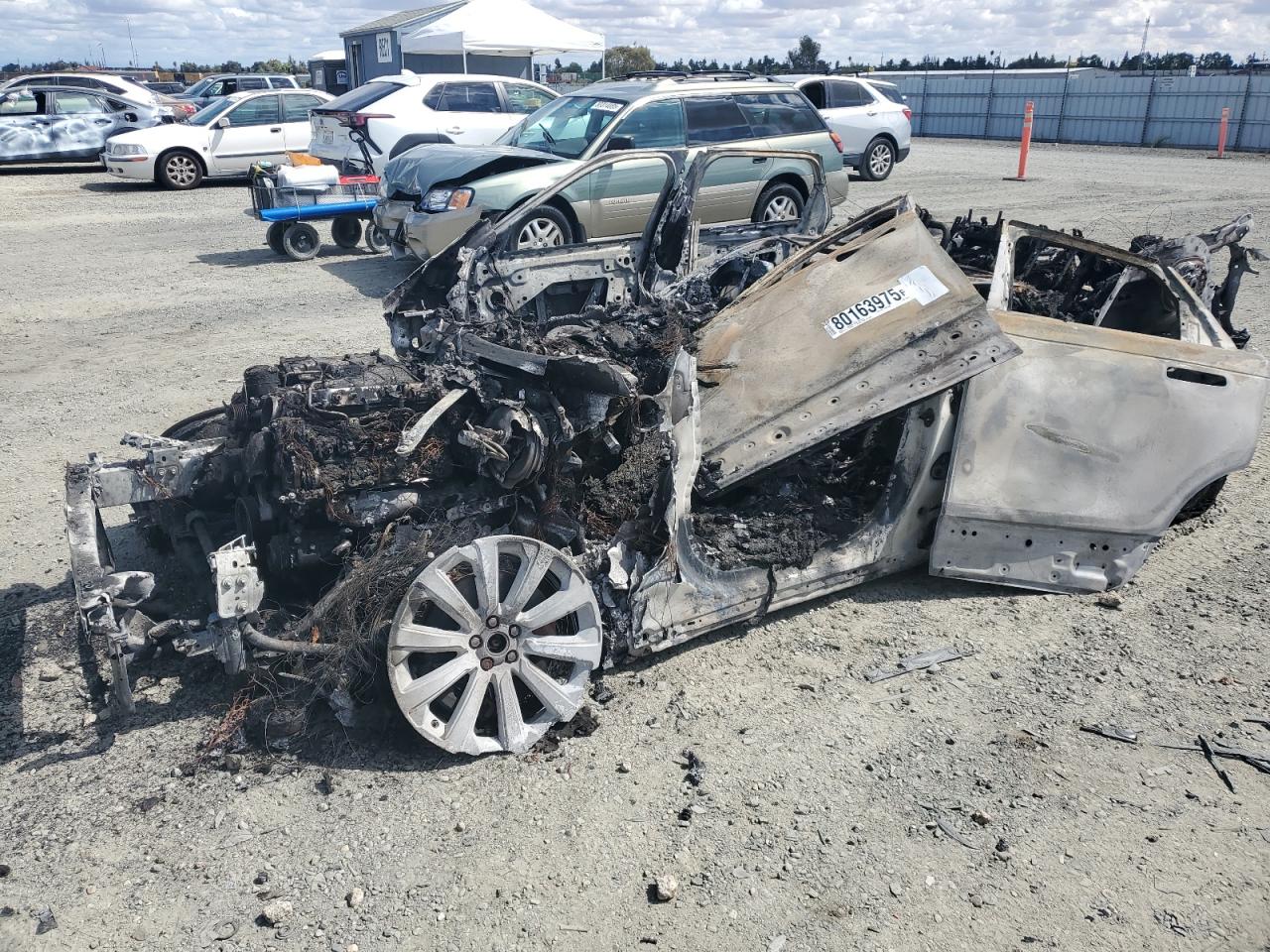 LAND ROVER RANGE ROVER R-DYNAMIC SE