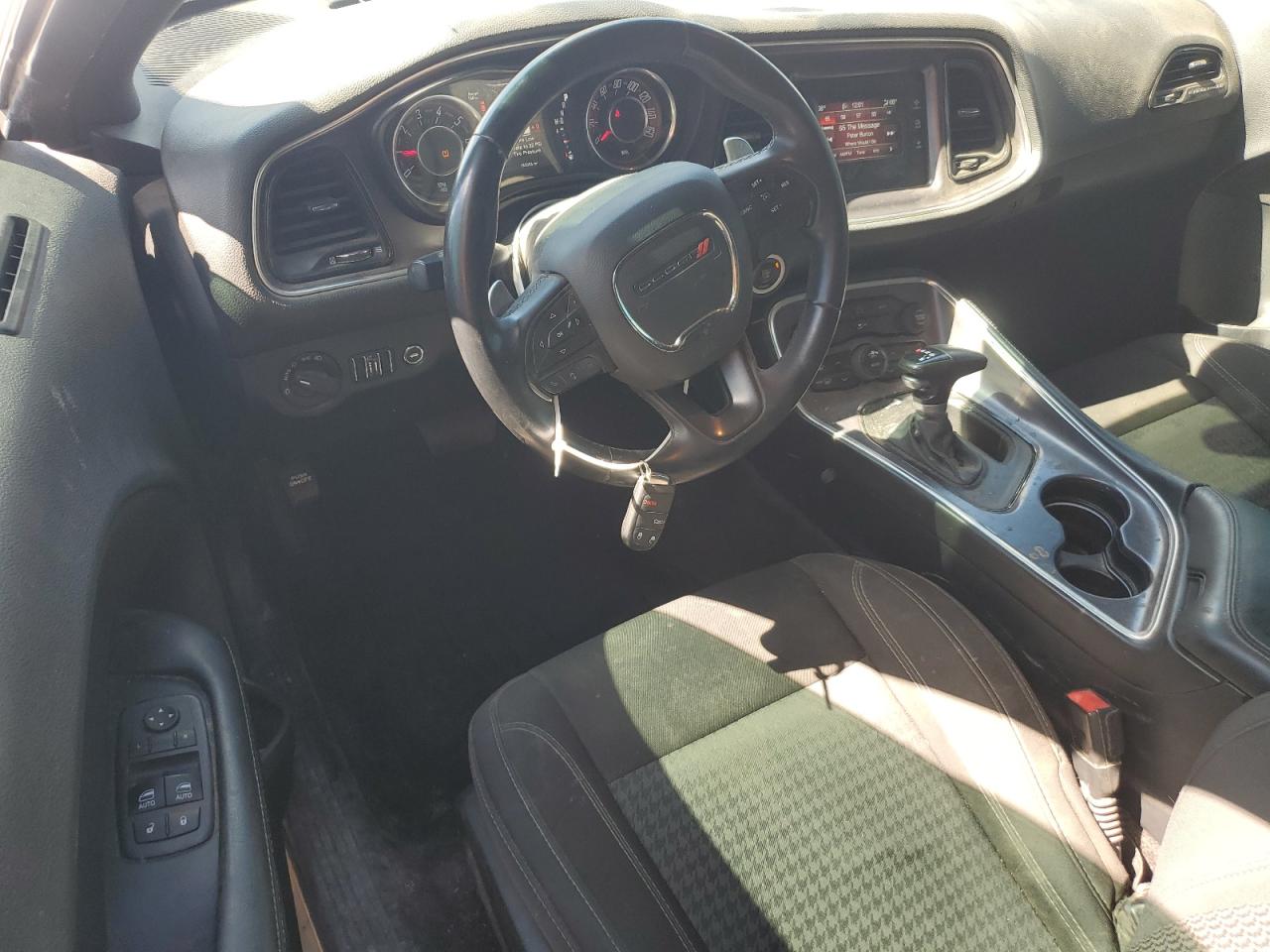 DODGE CHALLENGER SXT