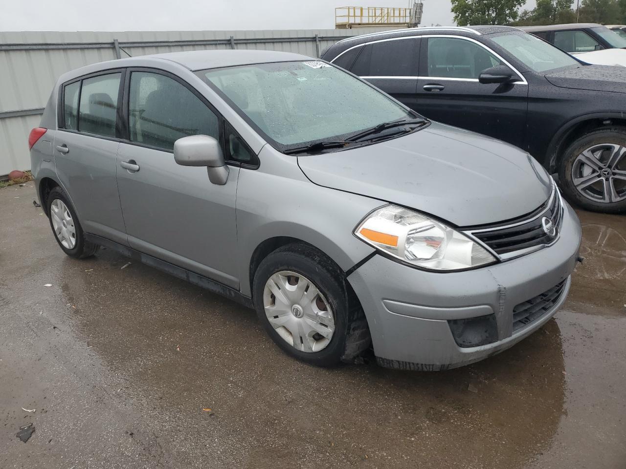 NISSAN VERSA S
