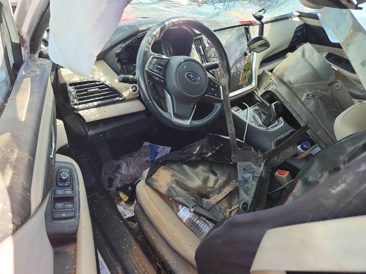 SUBARU LEGACY PREMIUM