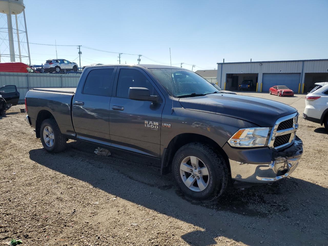 RAM 1500 SLT