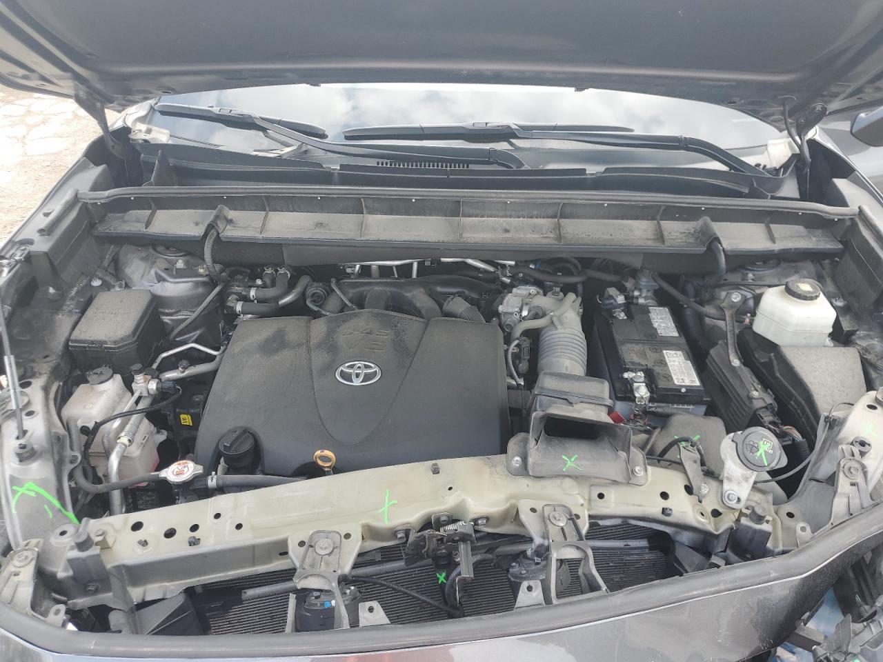 TOYOTA HIGHLANDER XLE