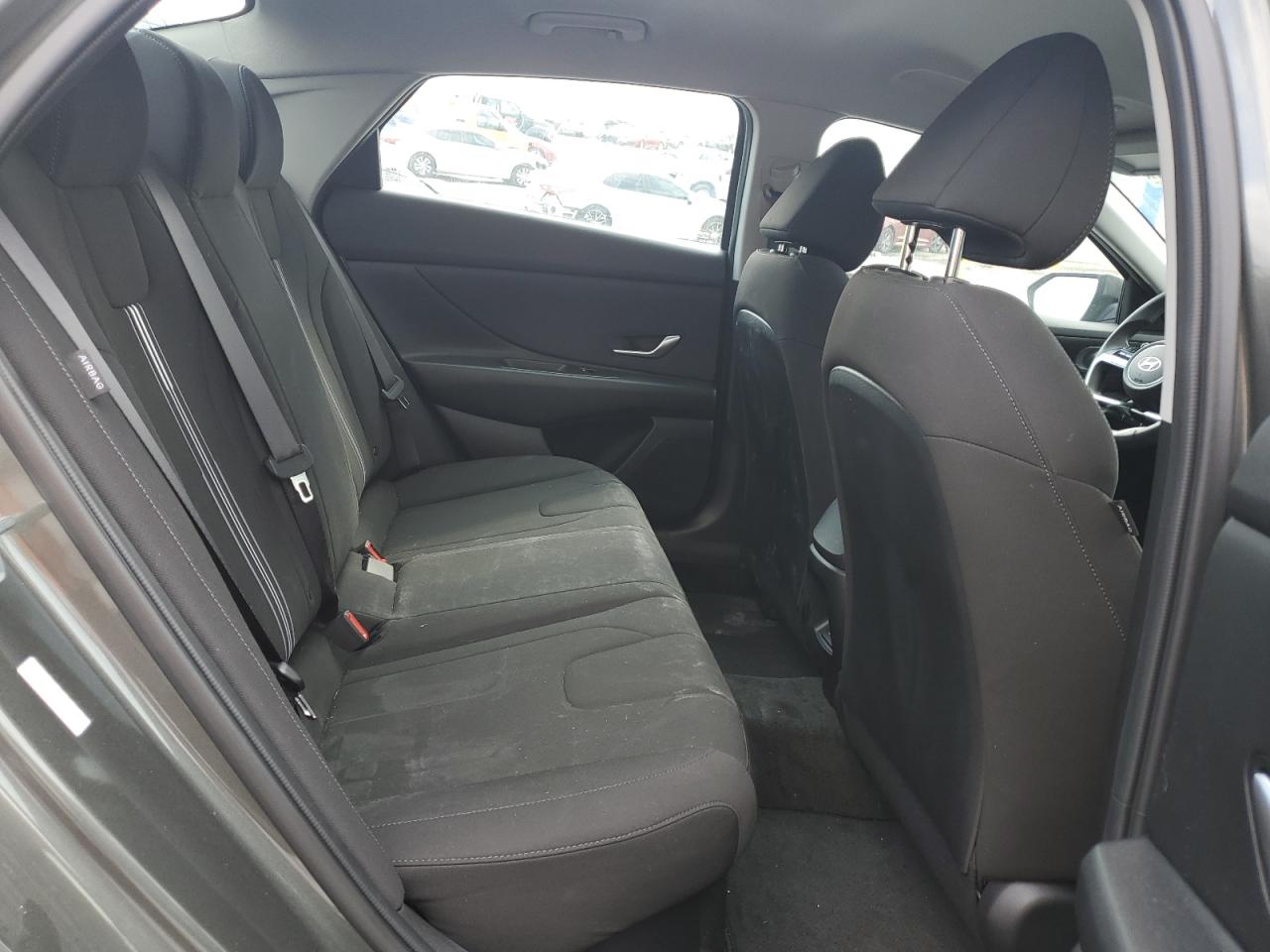 HYUNDAI ELANTRA BLUE