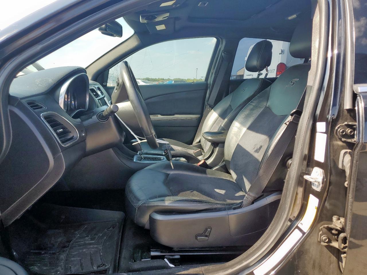 CHRYSLER 200 LIMITED