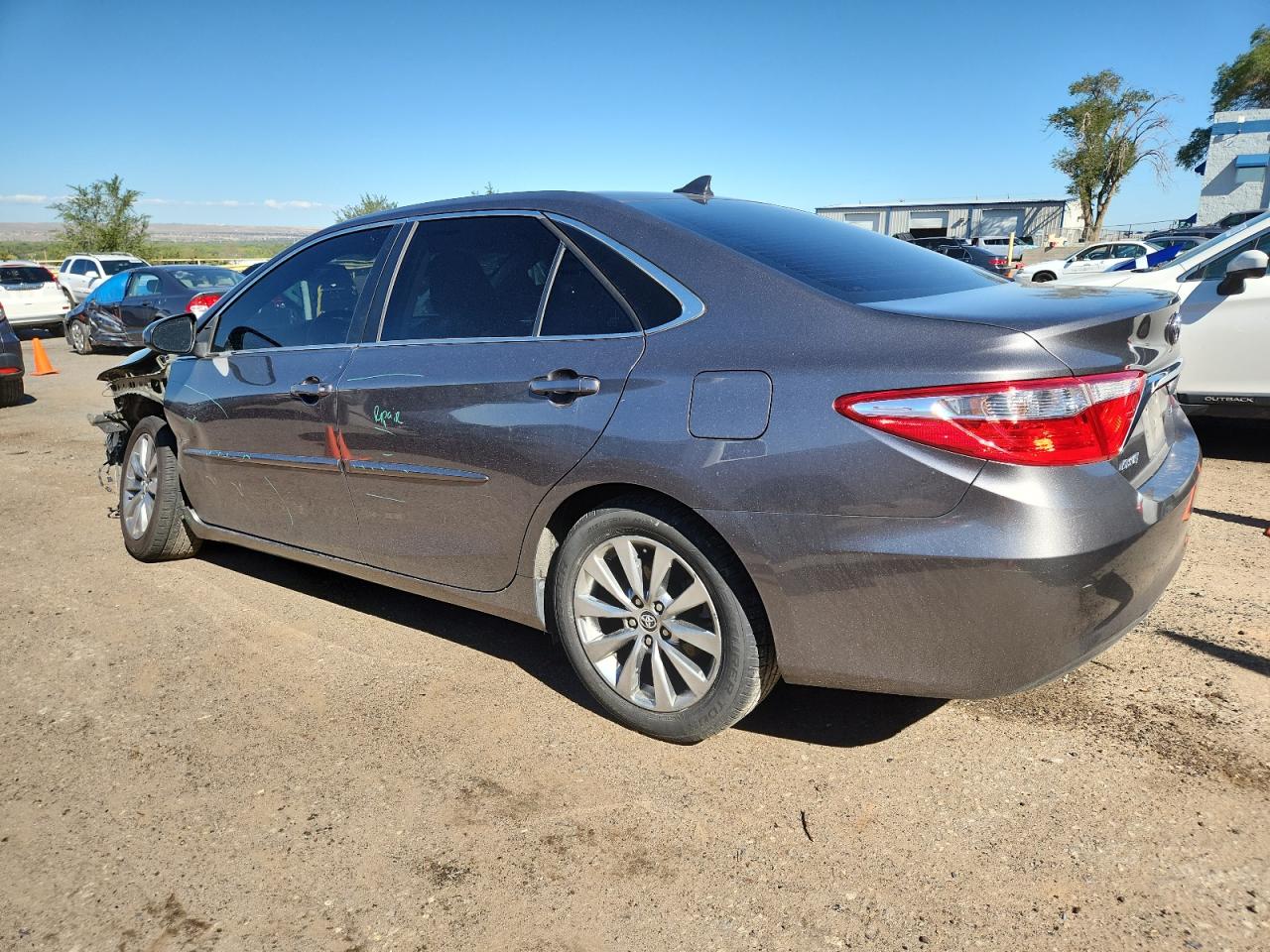 TOYOTA CAMRY LE