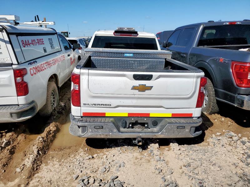 2024 CHEVROLET SILVERADO K1500 1GCRDAEKXRZ271233