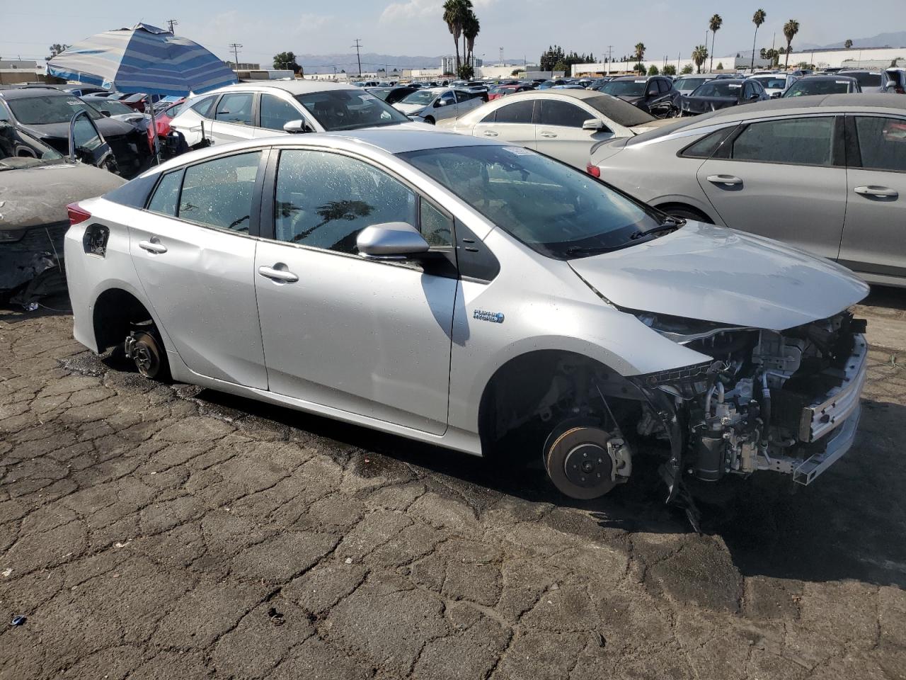 TOYOTA PRIUS PRIME LE