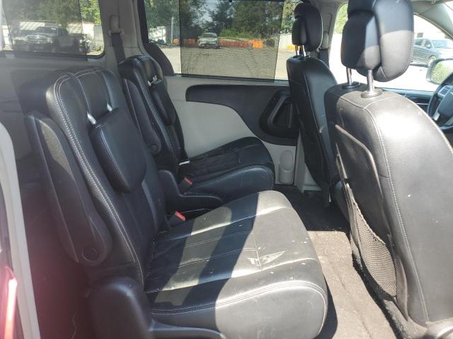 2015 CHRYSLER TOWN & COU 2C4RC1BG3FR707347