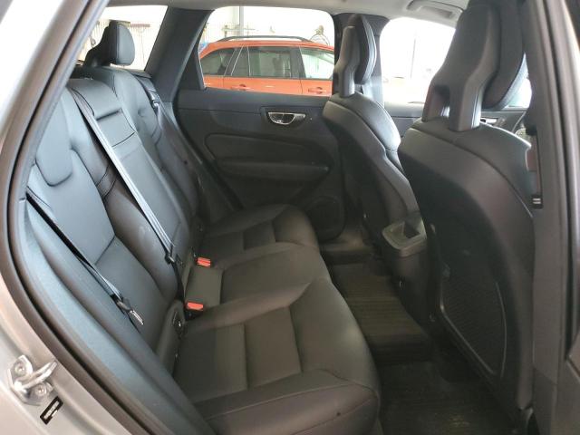 2018 VOLVO XC60 T5 MOMENTUM YV4102RK1J1079806