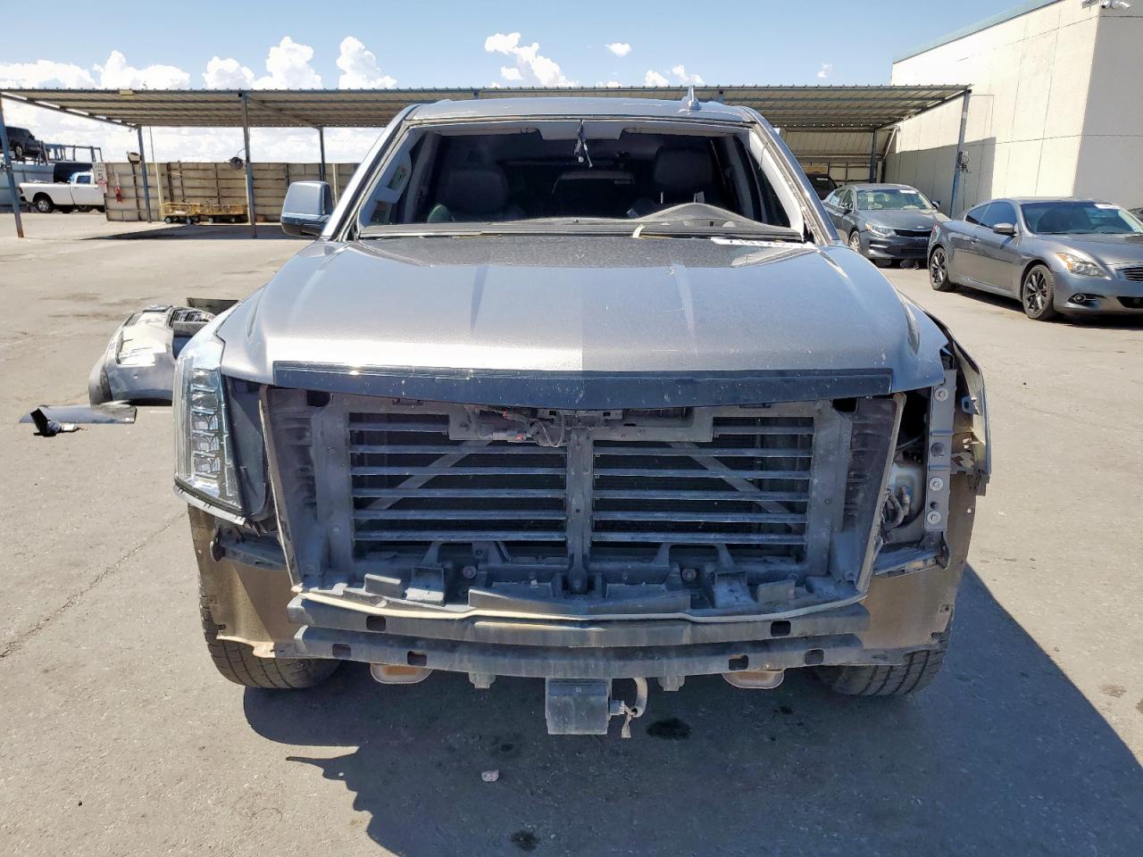 CADILLAC ESCALADE PREMIUM LUXURY