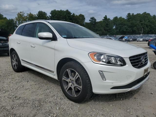 2015 VOLVO XC60 T6 PL YV4902RD4F2579898