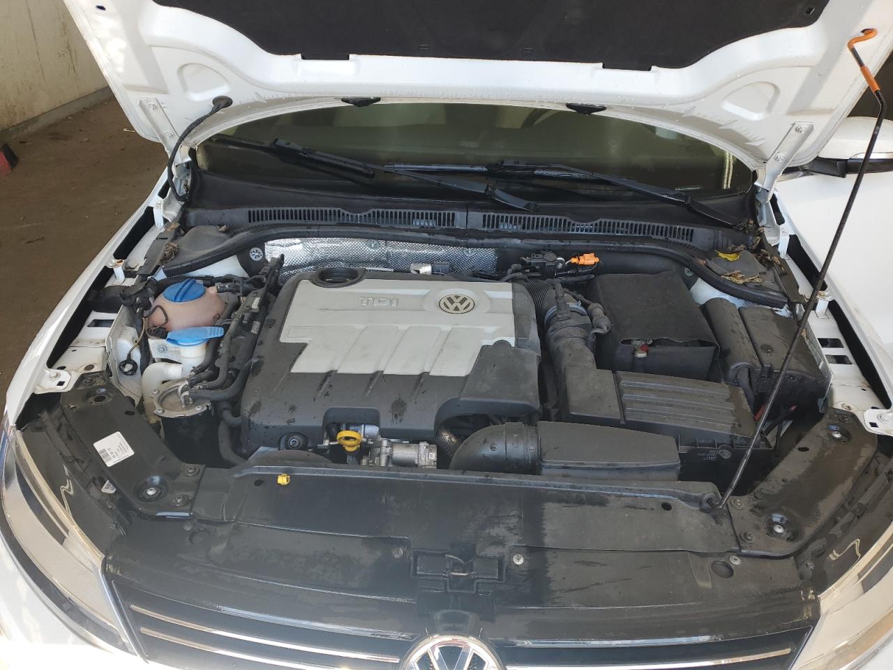 VOLKSWAGEN JETTA TDI