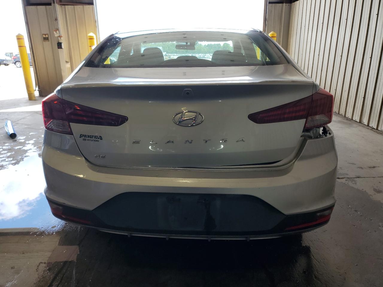 HYUNDAI ELANTRA SE