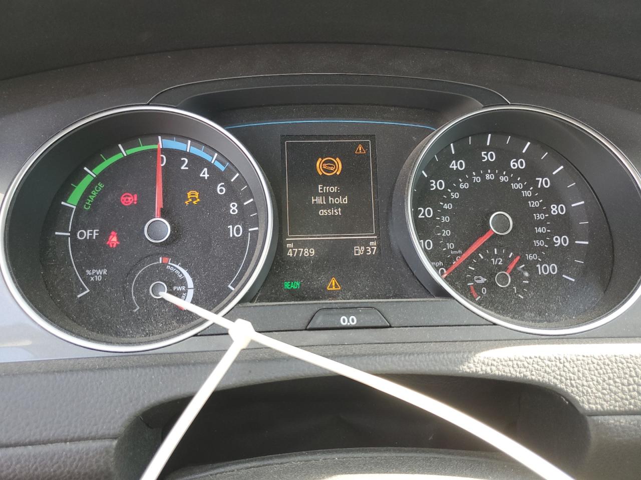 VOLKSWAGEN E-GOLF SE