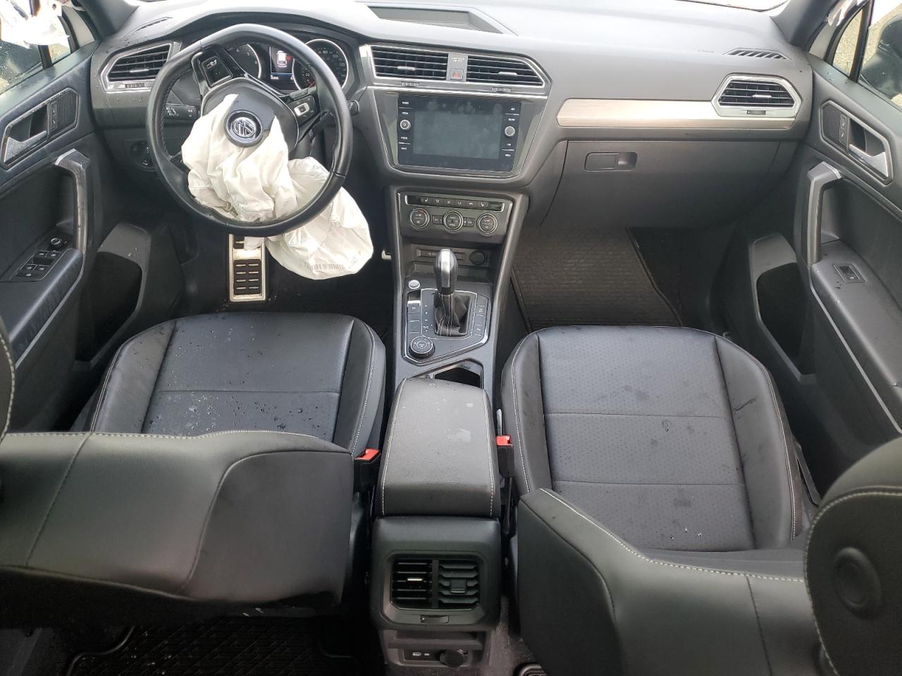 VOLKSWAGEN TIGUAN SE