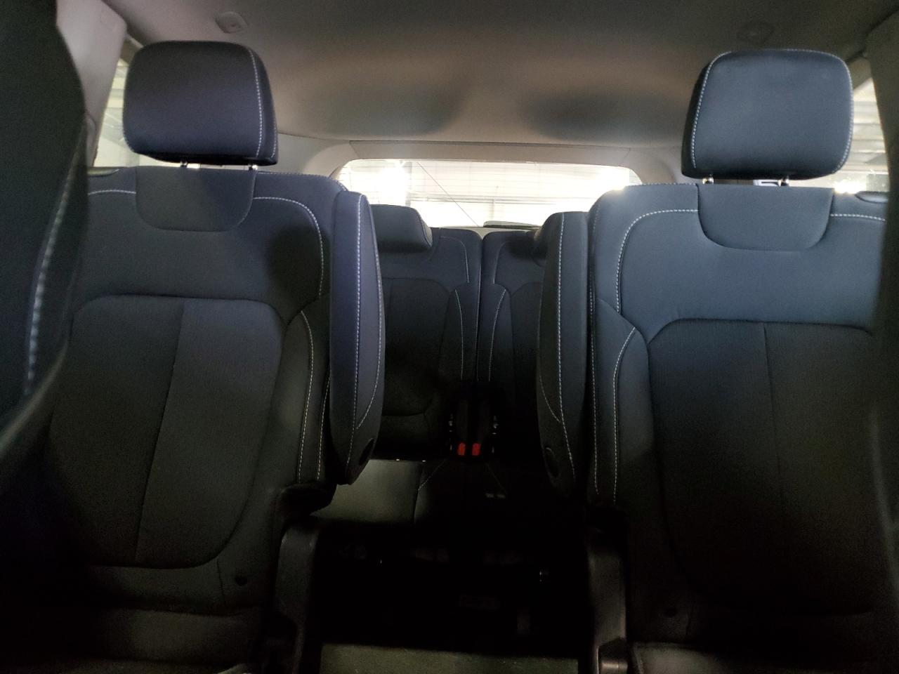 JEEP GRAND CHEROKEE L LAREDO