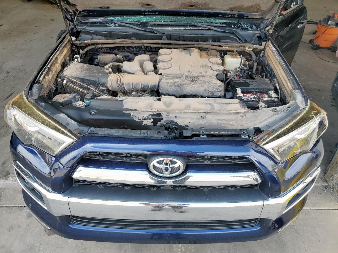 TOYOTA 4RUNNER SR5/SR5 PREMIUM
