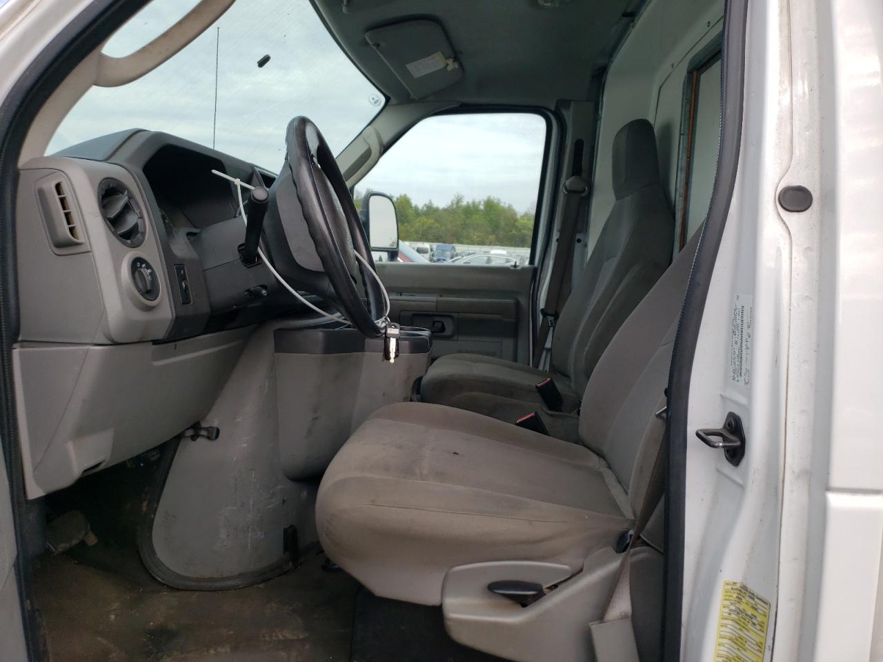 FORD ECONOLINE E350 SUPER DUTY CUTAWAY VAN