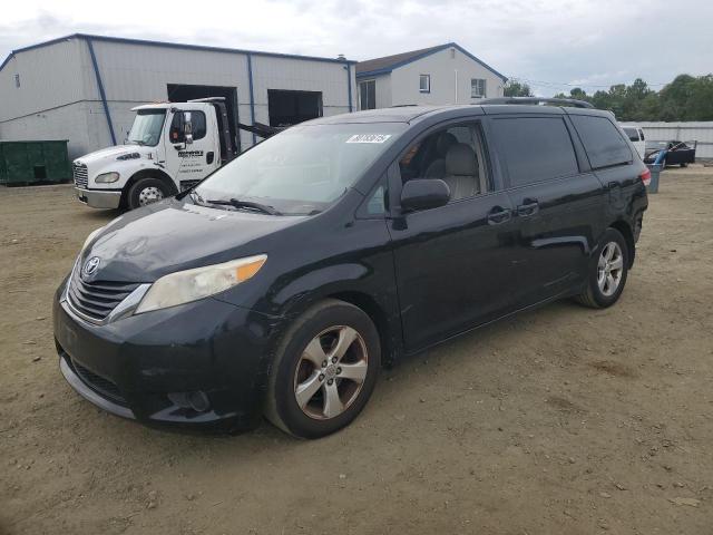 Global Auto Auctions: 2011 TOYOTA SIENNA LE