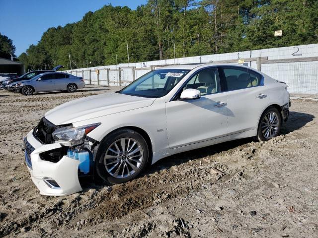 INFINITI Q50 LUXE